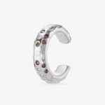 Kolczyk typu earcuff z motywem pantery