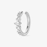 Kolczyk typu earcuff Elena w kolorze białym